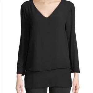 Michael Kors black long sleeve V-neck Top size medium